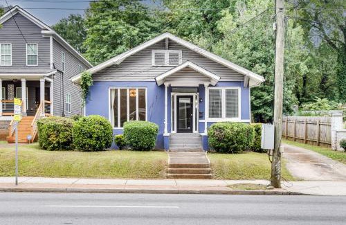 Pittsburgh Casa | Renovated ATL Home 2 Mi to Mercedes-Benz Stadium!