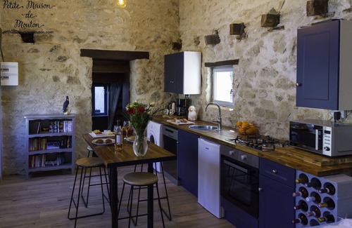 Azat-le-Riz Casa | Renovated barn, great for countryside walks, and bike rides