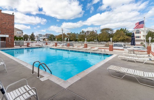 Admiral Estates Condominio | Recientemente renovado Beach Block W Ocean View & Pool - ¡Ahora reserva para 2020!
