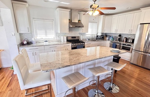 Quincy Casa | Casa de playa renovada cerca de todo, a minutos de Boston