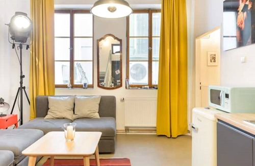 Mala Strana Apartamento | Renovated bohemian loft apartment near Prague Castle