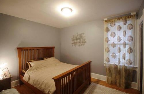 Lower East Side Apartamento | Renovated Brady St. Classic