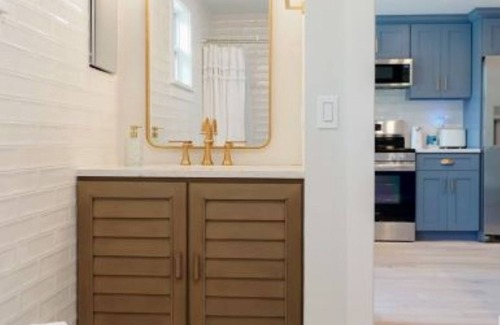 St. Petersburg Casa | Renovated Bungalow blocks from Downtown St. Petersburg