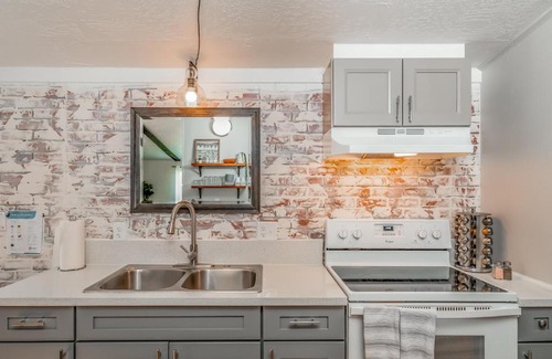 Philomath Casa | Renovated Bungalow Getaway