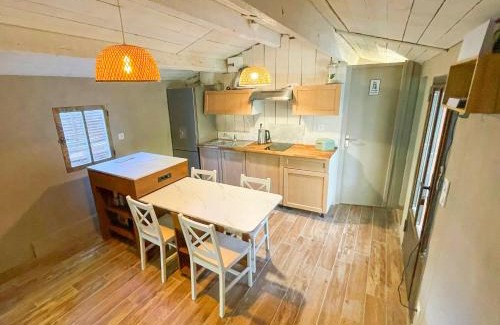 Roquebrune-sur-Argens Casa | Renovated Cabin Near Argens River