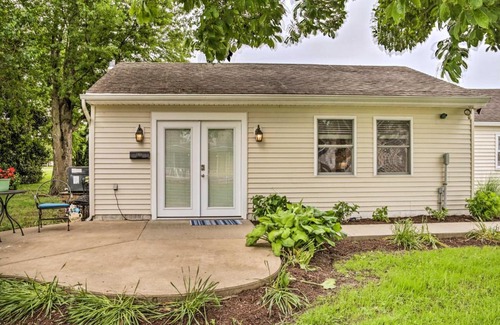Cambridge Casa | Renovated Cambridge Retreat with Patio and Grill!