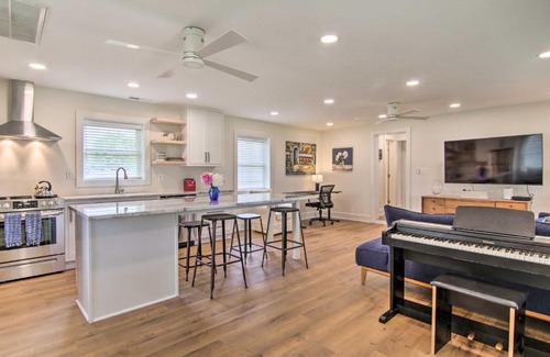 Cambridge Casa | Renovated Cambridge Retreat with Patio and Grill!