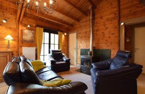 Weris Chalet De Esquí | Renovated chalet near Durbuy