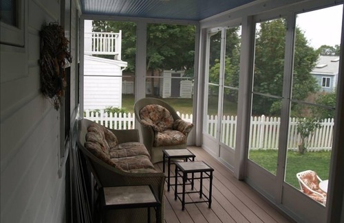 Buzzards Bay Cabaña | Cabaña de verano con encanto recientemente renovada.
