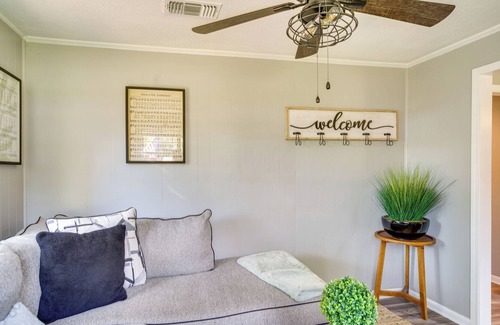 Clinton Cabaña | Renovated Clinton Cottage w/ Home Office!