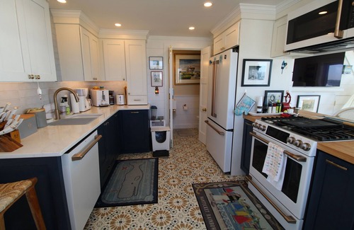 Cape Cod Casa | Renovated Coastal Beach Front Home On Cape Cod Bay (2391)