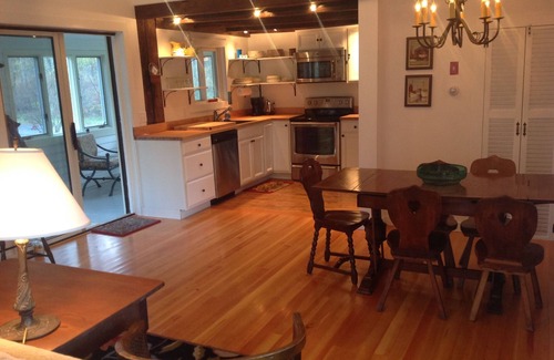 Housatonic Casa | ¡Colonial renovado en el río! Vistas fantasticas