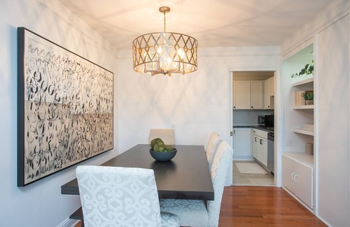 West End Condominio | Renovated condo located in the center of Nashville near downtown in West End.