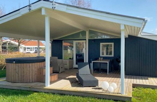 Juelsminde Casa | Renovated Cottage in Juelsminde - By Traum Ferienwohnungen