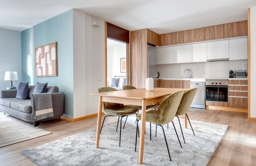 El Born Apartamento | Renovated El Born 2BR nr Port Vell, by Blueground
