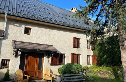 Villard-de-Lans Casa | Casa Rural Renovada Vercors: Chimenea, Parking, Jardín Cerca de Pistas