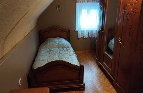 Dambach Cama Y Desayuno | Renovated farmhouse in the northern Vosges near Niederbronn les Bains.