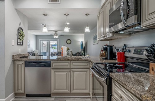 Silver Sands Casa | Renovated | Fenced Backyard | Pet Friendly | FLPCB82
