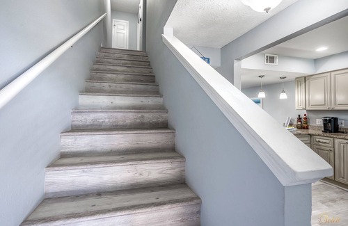 Silver Sands Casa | Renovated | Fenced Backyard | Pet Friendly | FLPCB82