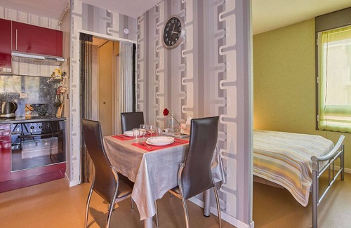 Barbotan-les-Thermes Apartamento | Renovated T1 bis, balcony, Wifi