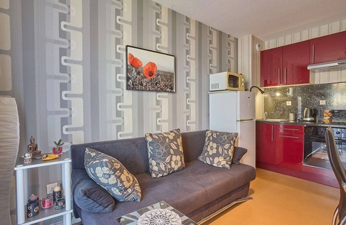 Barbotan-les-Thermes Apartamento | Renovated T1 bis, balcony, Wifi