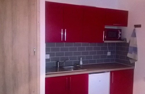 Cormoranche-sur-Saone Apartamento | Estudio renovado entre Mâconnais y Beaujolais.