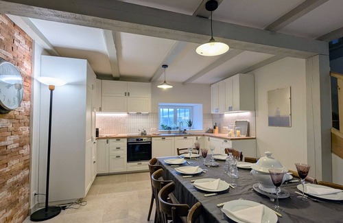 Siaugues-Sainte-Marie Cabaña | Casa rural renovada, campo chic, 6 hab., 13 pers., terraza, jardín, Alta Loira
