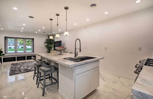 Griffith Casa | Renovated Griffith Family Home in Chicagoland Area