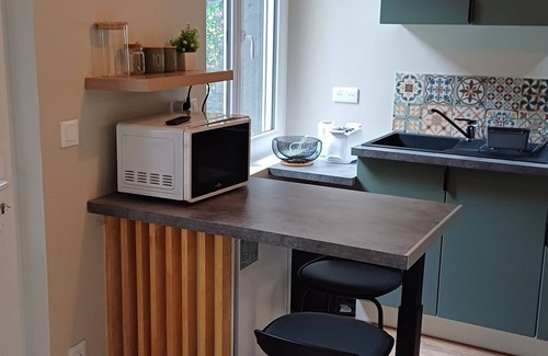 Saint-Omer Apartamento | Renovated ground-floor apartment with outdoor spa. Sleeps 4.