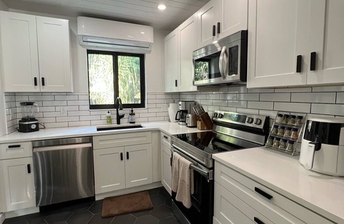 Croissant Park Casa | Renovated historic home 6 month lease only