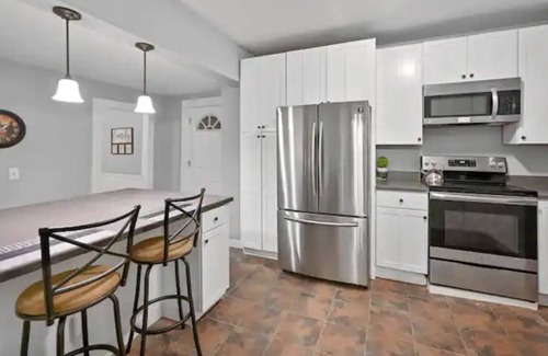 Newfoundland Otro | Renovated Historic Farmhouse