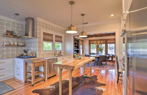 Historic Old Northeast Casa | Renovated Historic Northeast Home walking distance to DWTN St. Pete & Water