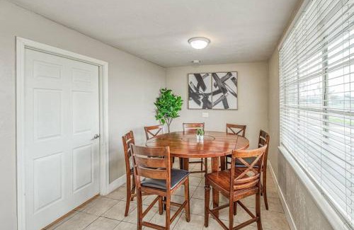 Raisin Apartamento | Renovated home minutes from Fresno State/Airport