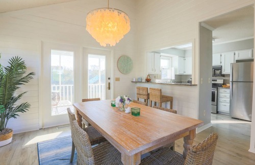 Pelican Bay Casa | Renovated Home w/ Lagoon Views, Screened Porch, Deck & Community Pool; 5 Minute Walk to Beach!