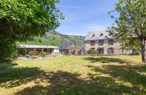 Peyragudes Casa | Casa renovada para 12 pers cerca de Loudenvielle con Jardín, Wifi y Transporte a Peyragudes