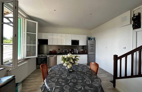 La Roche-Posay Villa | Casa Renovada con Jardín y WIFI en La Roche-Posay