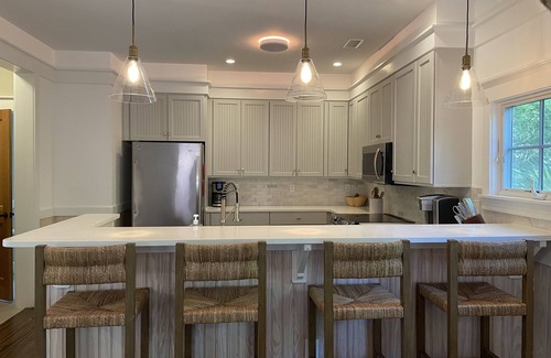 Keepers Landing Casa | Renovated Keeper's Landing Cottage with 2 carts, bikes and beach gear awaits.