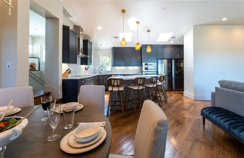 Lago Vista Casa | ♛ WalkerVR LAKE TRAVIS ESCAPE- * NUEVO * Piscina, jacuzzi, acceso a la rampa para botes.