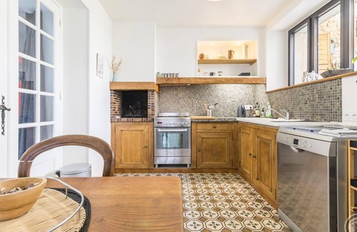 La Haye-Pesnel Cabaña | Casa normanda renovada con patio, cerca de Granville