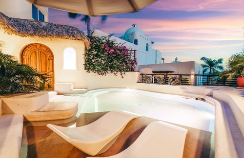 P Chahue Villa | Asequible cuatro dormitorios con vistas interminables, piscina privada + Paseo a la ciudad
