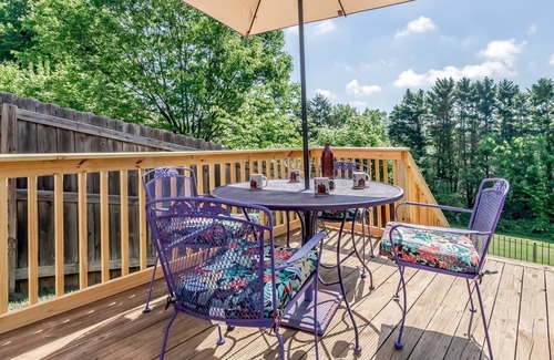 Ashley Oaks Casa | New Listing! Pet Friendly-Charming Knox Home-Family Friendly-UT-Fully Fenced Yard