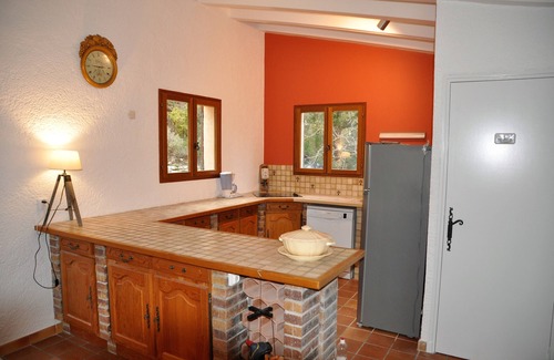 Esparron-de-Verdon Villa | Hermosa casa de campo provenzal renovada con magníficas vistas al lago de Esparron de Verdon
