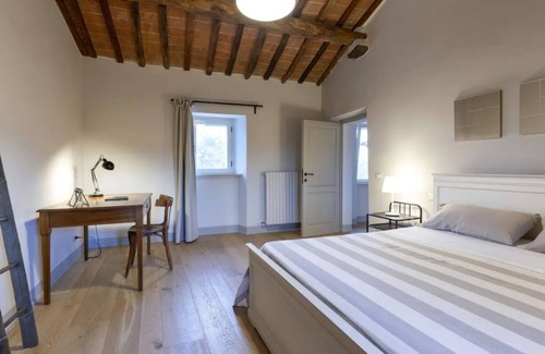 Fratticciola Otro | Renovated & Relaxing Historical Cortona Farmhouse