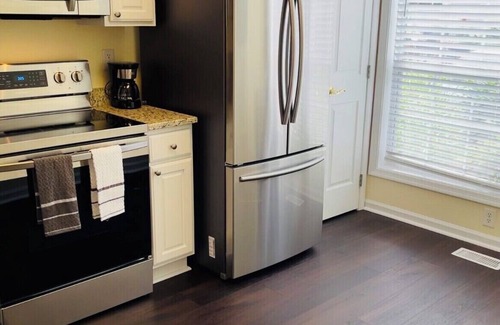 Lewes Casa | Renovated & Spacious Retreat on East Rt 1 – Pool, Bike Trails, Rehoboth Parking!