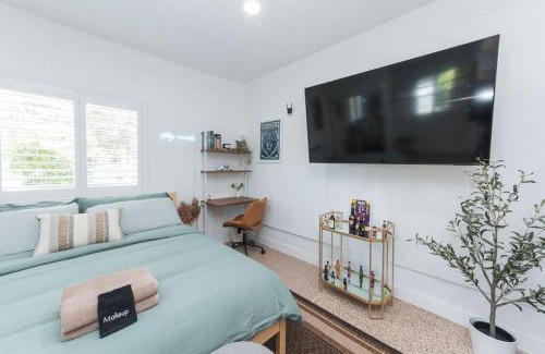 Montclair Apartamento | Renovated Stylish Guesthouse By Claremont With Private Patio