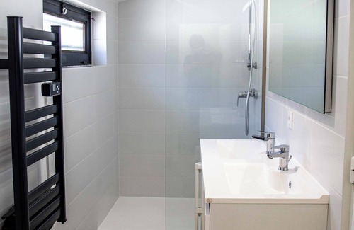 Villenave-d'Ornon Casa | Renovated T6 house with garden near transport