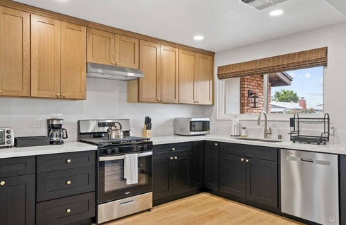 Clairemont Mesa Casa | Renovated Urban Oasis the Heart of San Diego