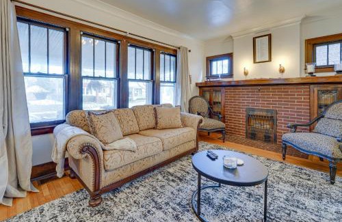 Grosse Pointe Casa | Renovated Victorian House about 7 Miles to Downtown!