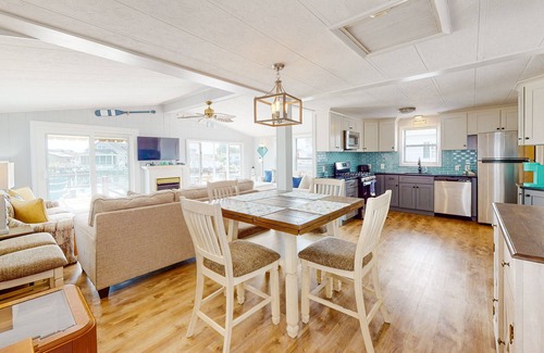 Montego Bay Casa | Renovated waterfront home with dock, bay access, & shared pool/tennis