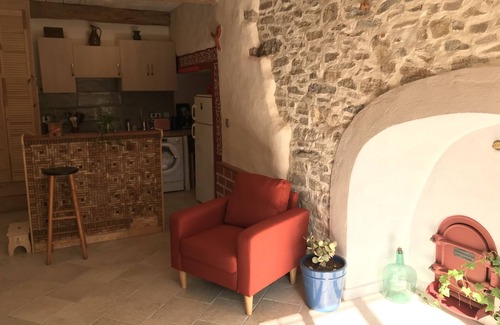 Villetritouls Cabaña | Renovated wine cellar in the heart of nature